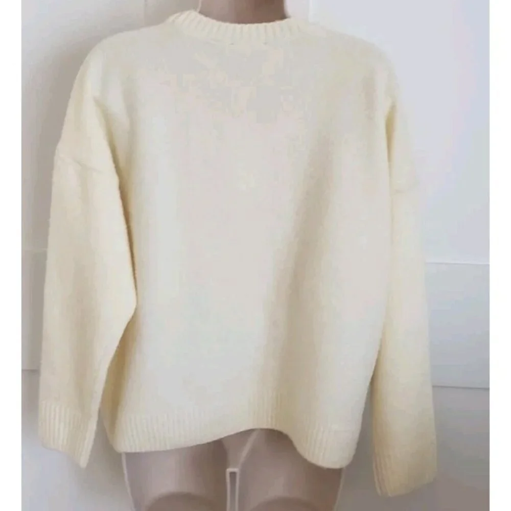NWT TED BAKER LONDON JACKYARD FLOWER CREWNECK SWEATER SOFT MARSHMALLOWS MEDIUM - Picture 4 of 8